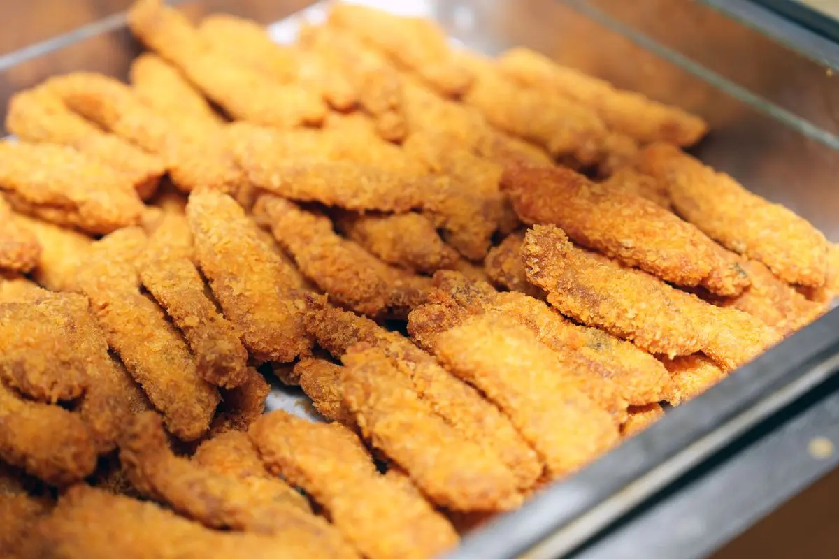 Air Fryer Fish Sticks plated air fryer meal