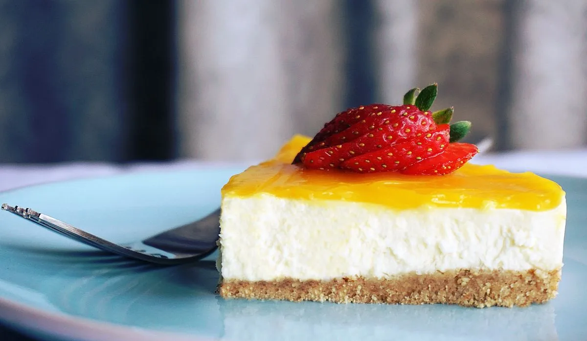 Banana Bread Classic dessert plated