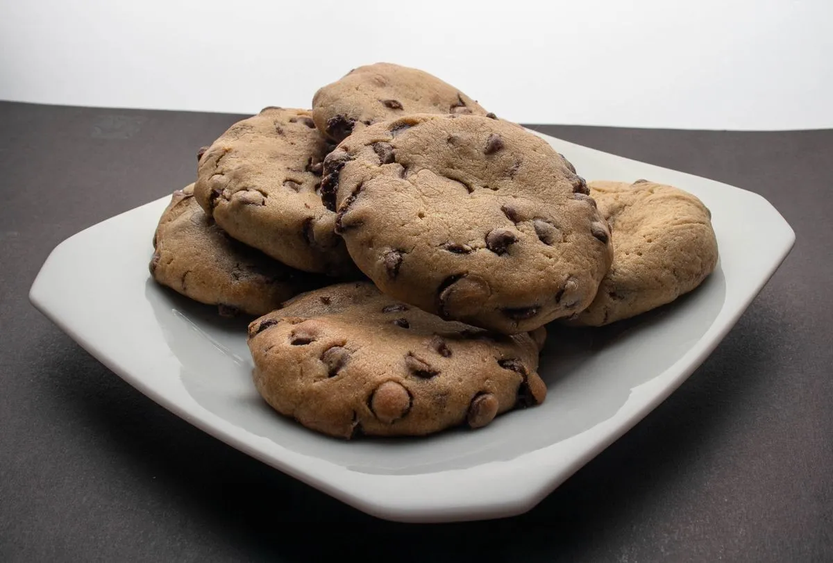 Chocolate Lava Cookies dish plated