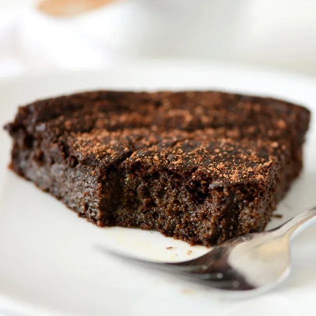 Fudgy Gluten-Free Chocolate Cake
