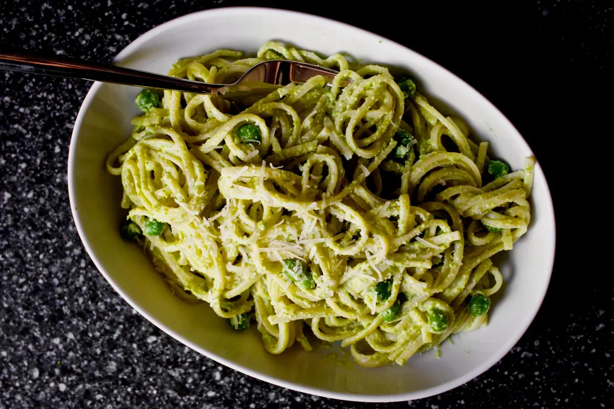 linguine with pea pesto