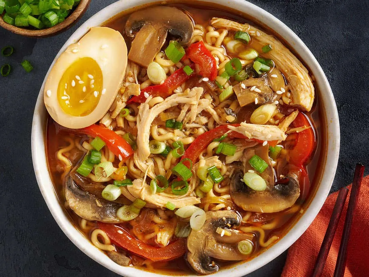 Slow Cooker Chicken and Vegetables Ramen