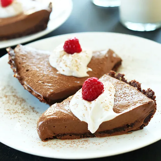 6-Ingredient Vegan Chocolate Silk Pie