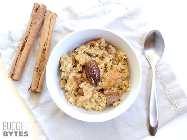 Cinnamon Date & Walnut Baked Oatmeal