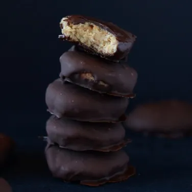 Raw Peanut Butter Patties