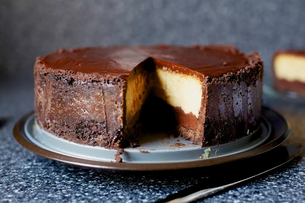 chocolate peanut butter cheesecake