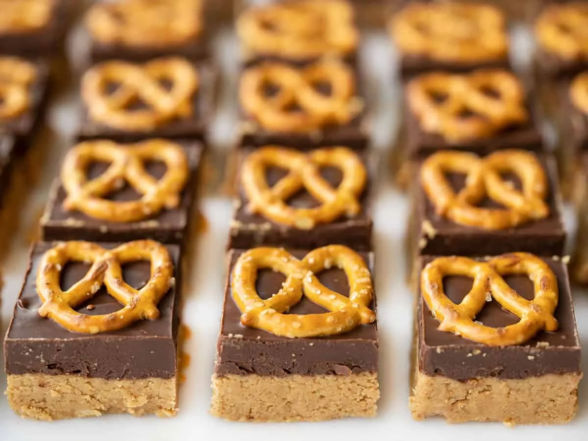 No Bake Pretzel Peanut Butter Bars