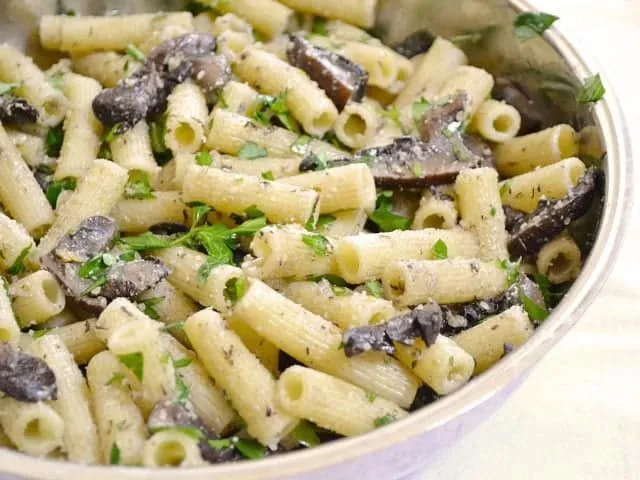 Simple portobella pasta