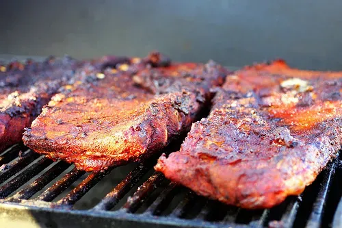 molly’s dry-rubbed ribs