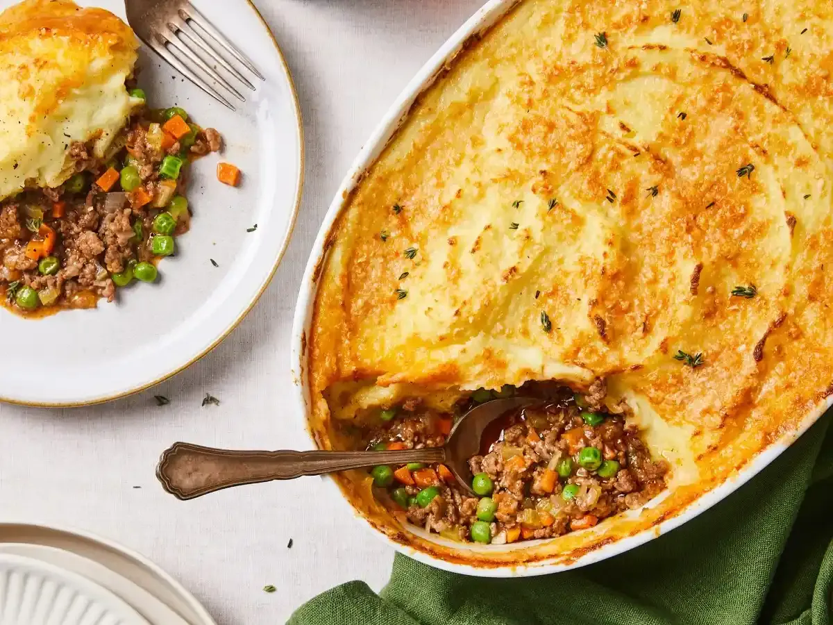 Quick & Easy Shepherd's Pie Recipe (Made with Ground Beef)