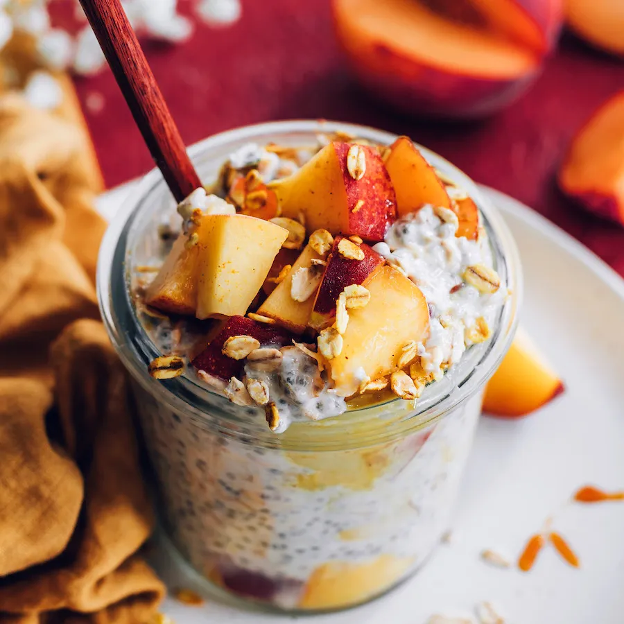 Peaches and Cream Overnight Oats