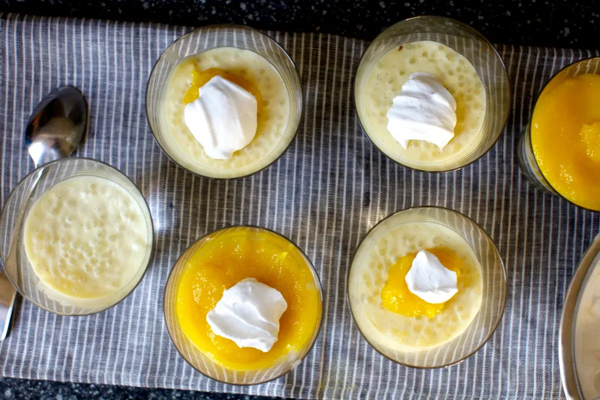 coconut tapioca pudding with mango