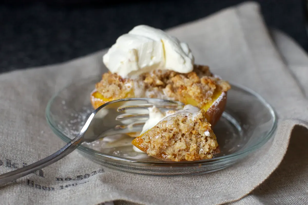 almond-crisped peaches