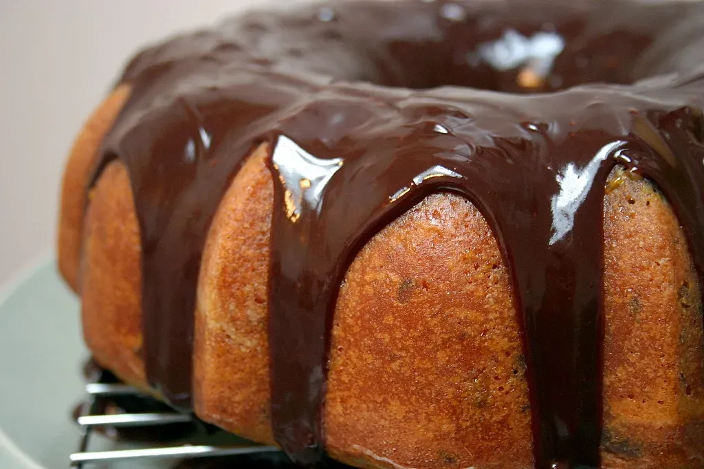 orange chocolate chunk cake
