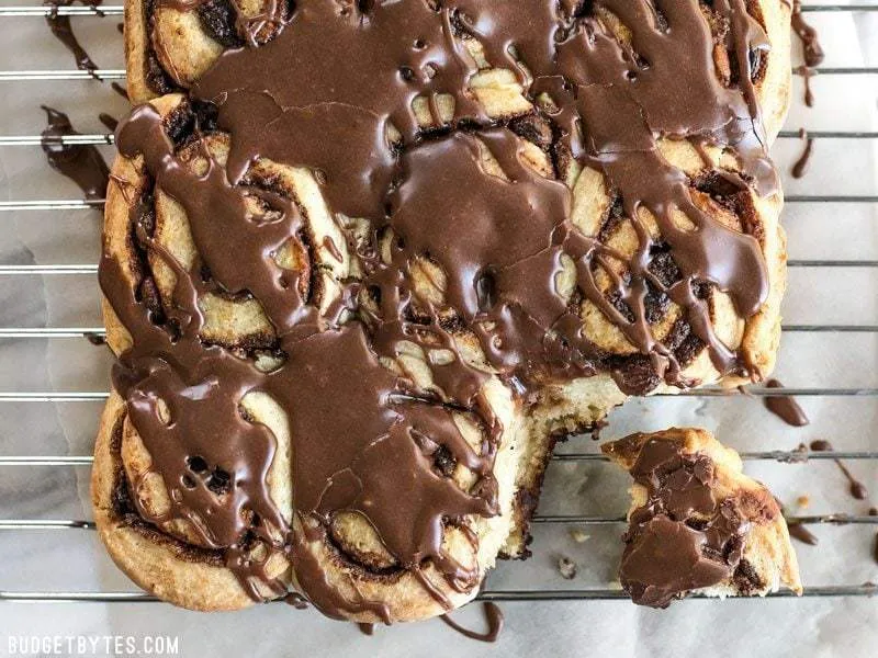 Easy Chocolate Cinnamon Buns