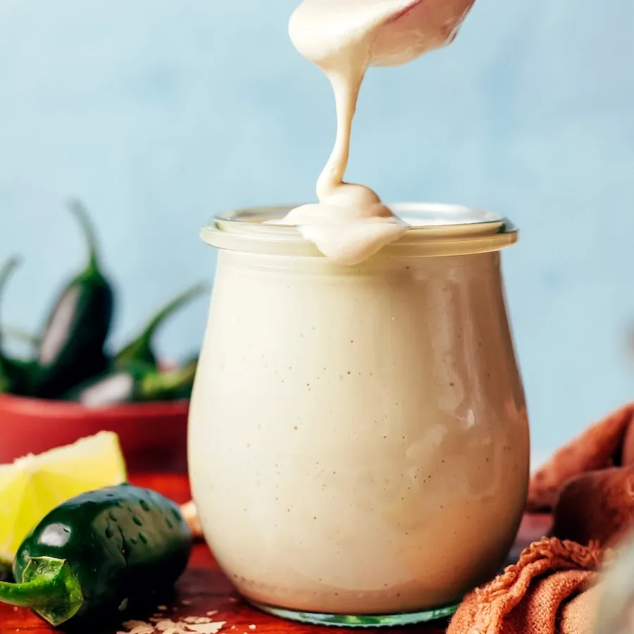 Cheesy Jalapeño Cashew Dressing