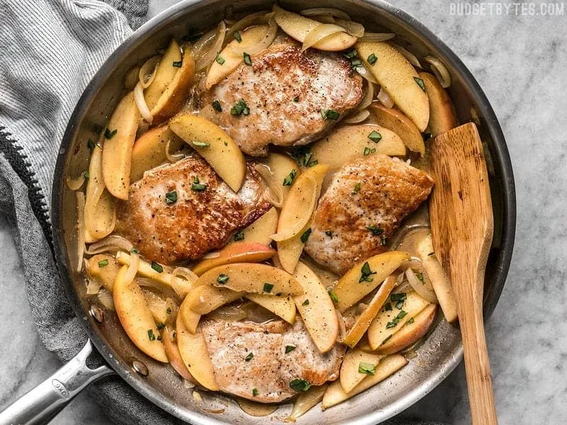 Apple Spice Pork Chops
