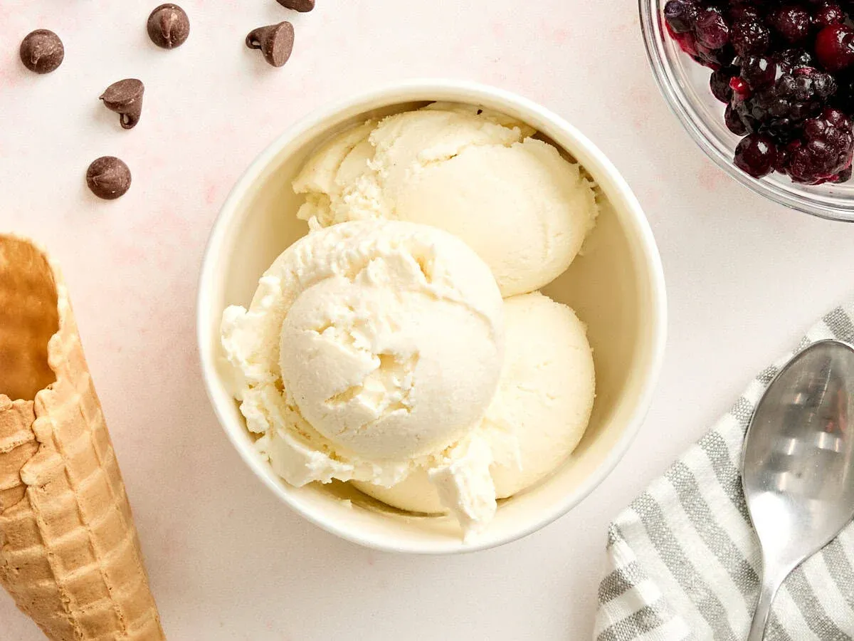 3 Ingredient Frozen Yogurt