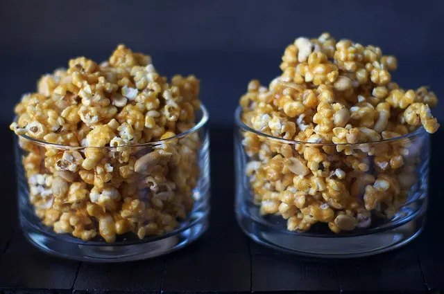 spicy caramel popcorn