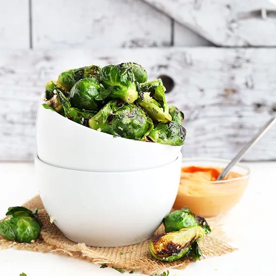 Crispy Garlic Brussels Sprouts with Sriracha Aioli