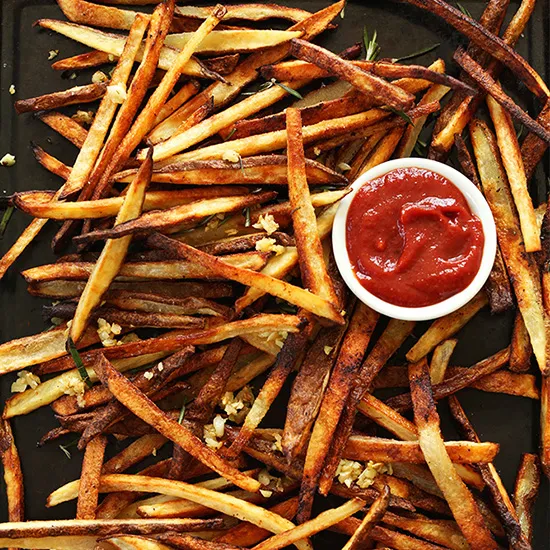 Crispy Baked Garlic Matchstick Fries