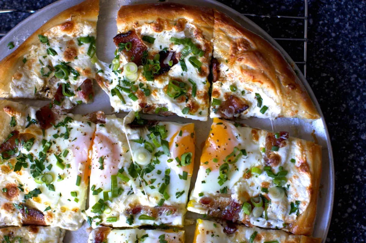breakfast pizza