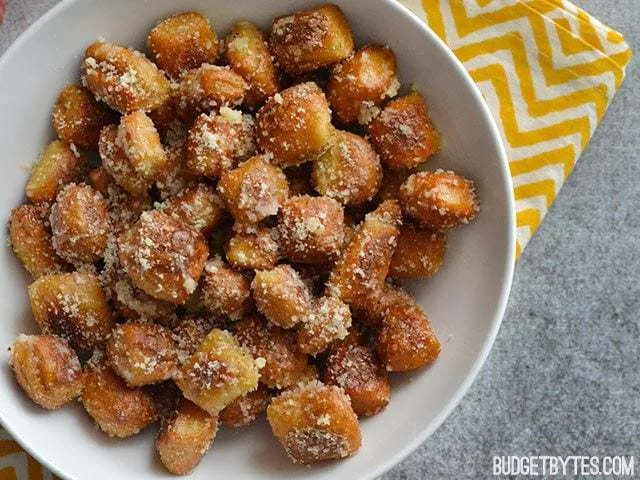 Parmesan Garlic Pretzel Bites