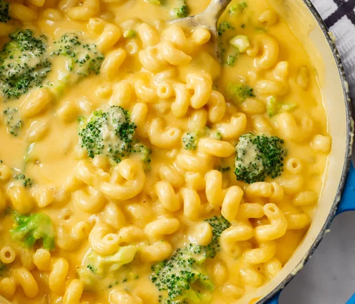 Broccoli Mac and Cheese (One Pot!)