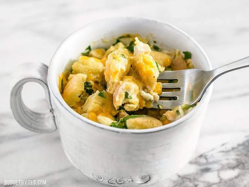 5 Minute Savory Microwave Breakfast Mug