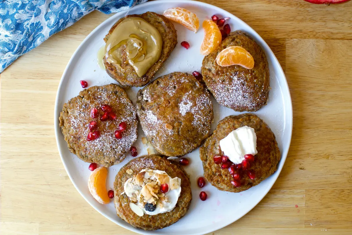 banana oat weekday pancakes