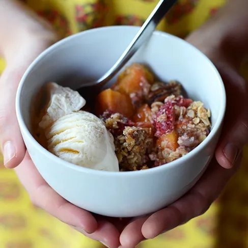 Gluten-Free Strawberry Nectarine Crisp