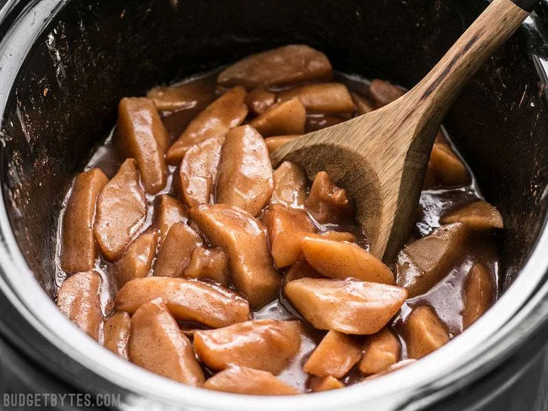 Slow Cooker Hot Buttered Apples
