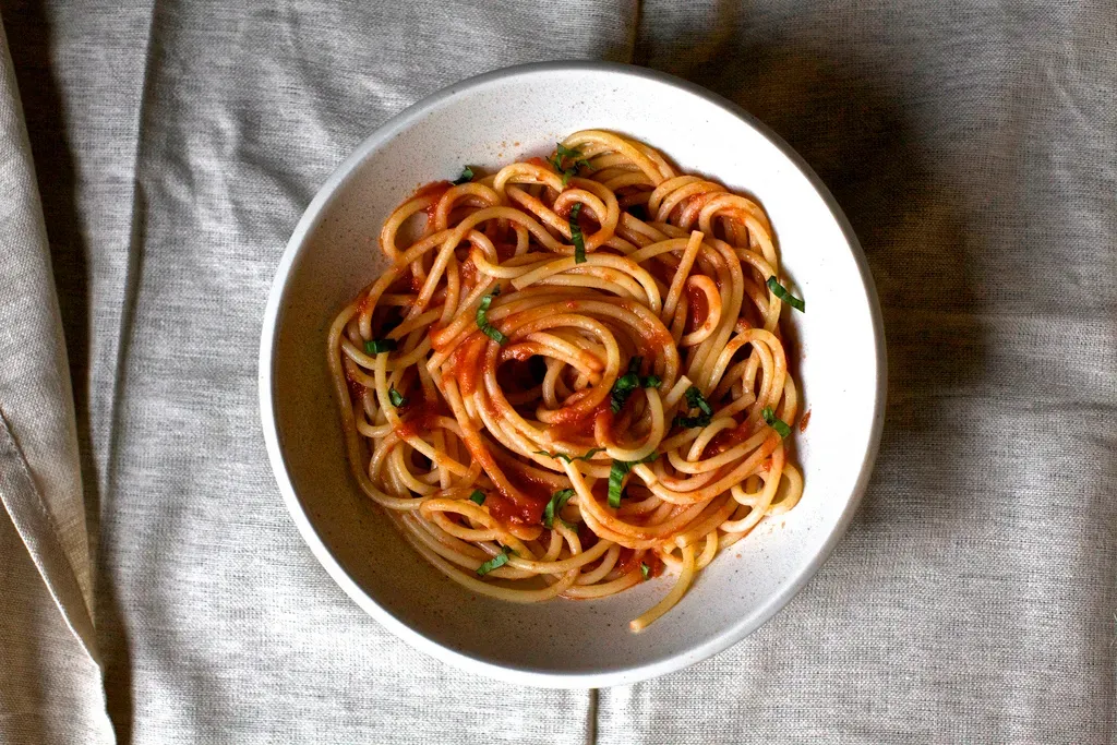 naked tomato sauce