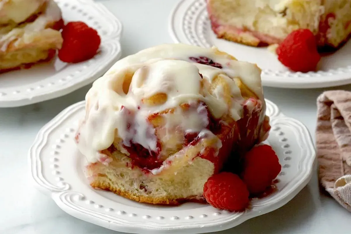 Raspberry Sweet Rolls