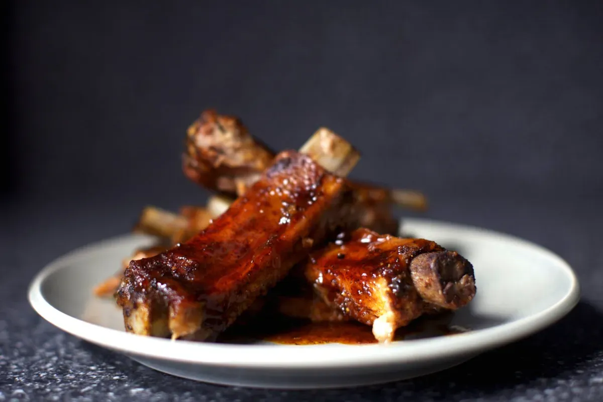 sweet and smoky oven spareribs