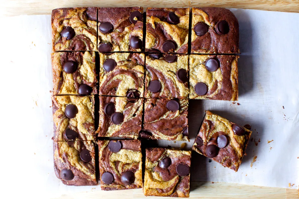 peanut butter swirled brownies