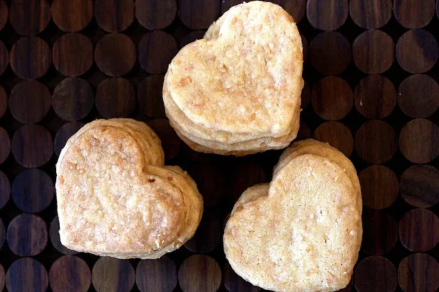toasted coconut shortbread