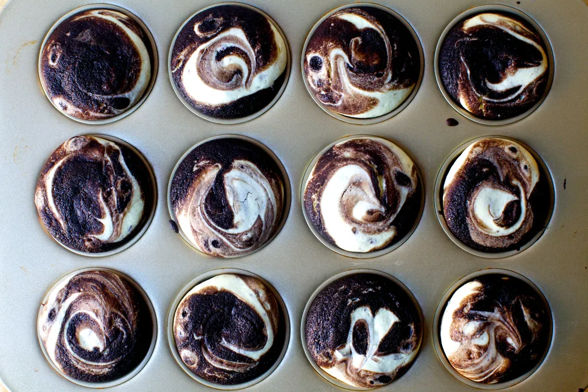 black-bottom cupcakes