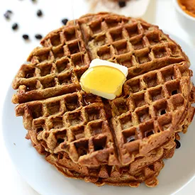 Pumpkin Spice Latte Waffles (Vegan)