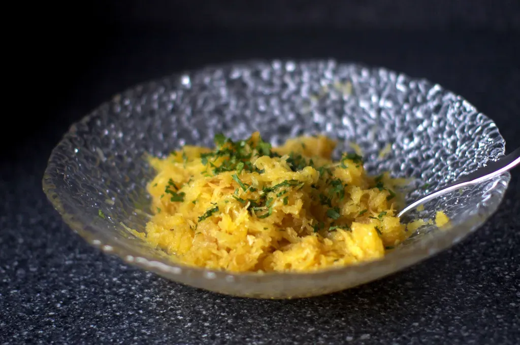 moroccan-spiced spaghetti squash