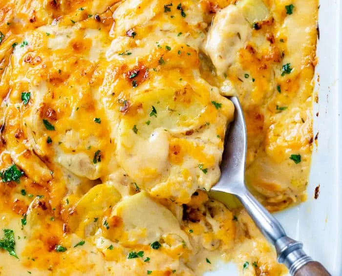Cheesy Scalloped Potatoes
